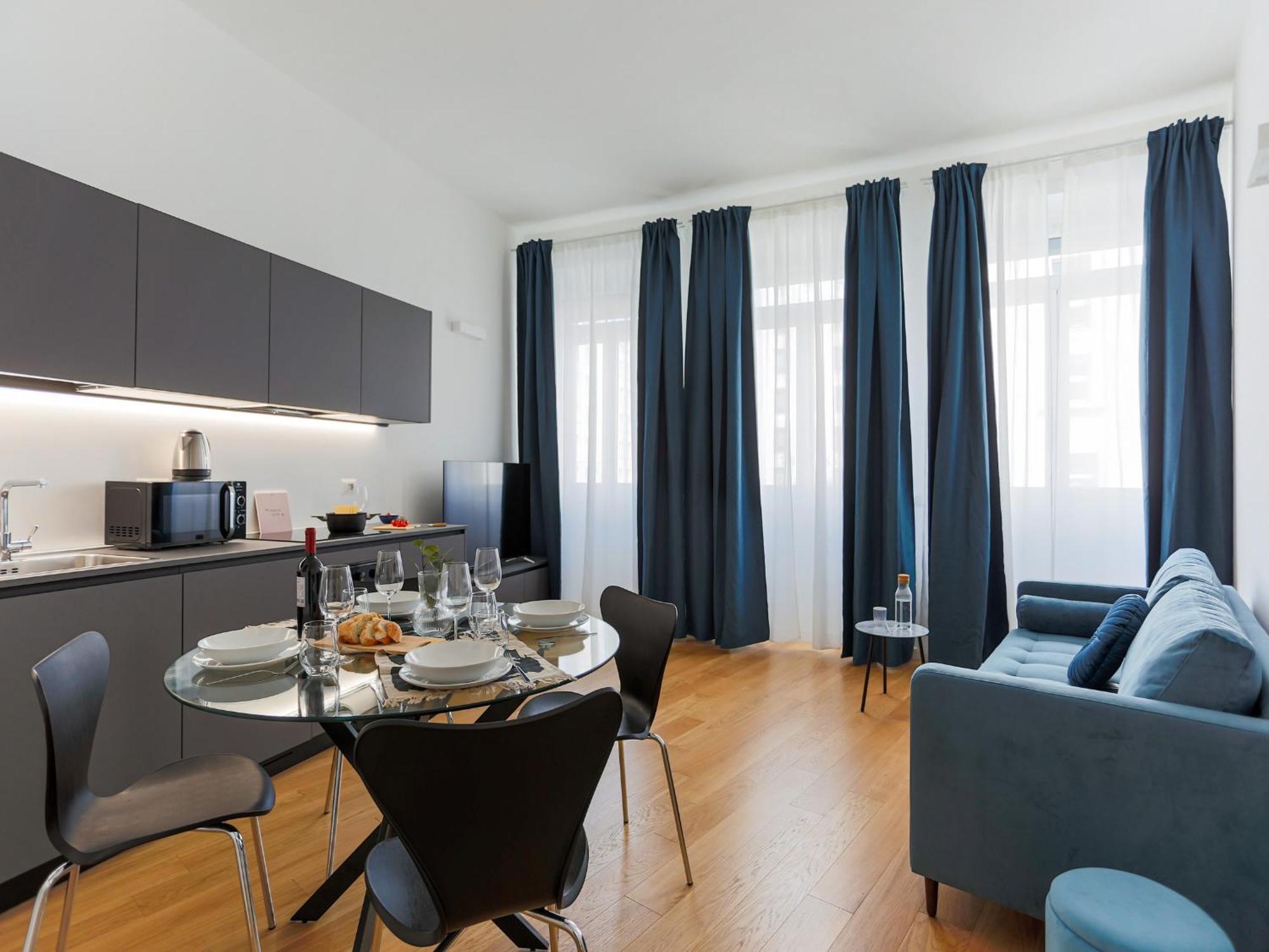 The Best Rent - Modern One Bedroom Apartment In San Babila ミラノ エクステリア 写真