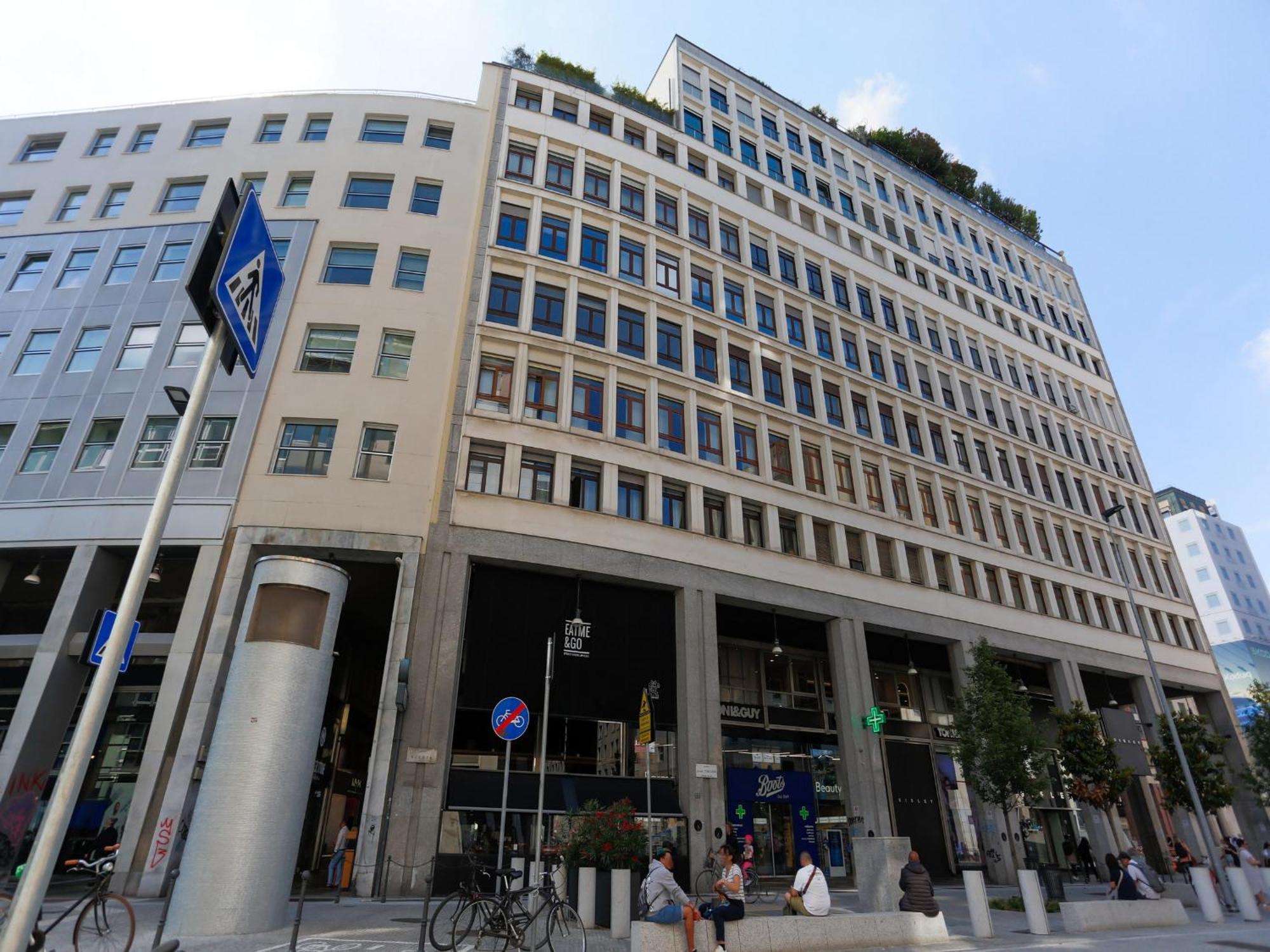 The Best Rent - Modern One Bedroom Apartment In San Babila ミラノ エクステリア 写真